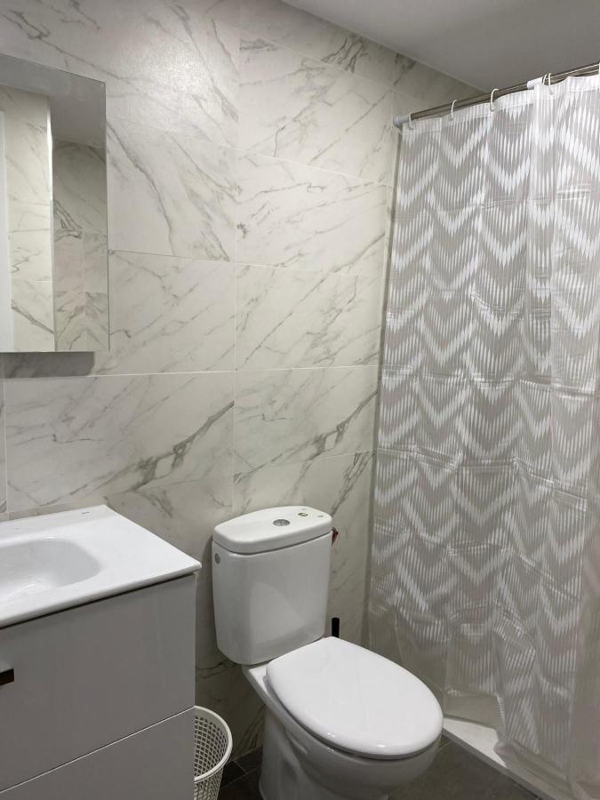 Appartamento Aluche Aparment C Madrid Esterno foto